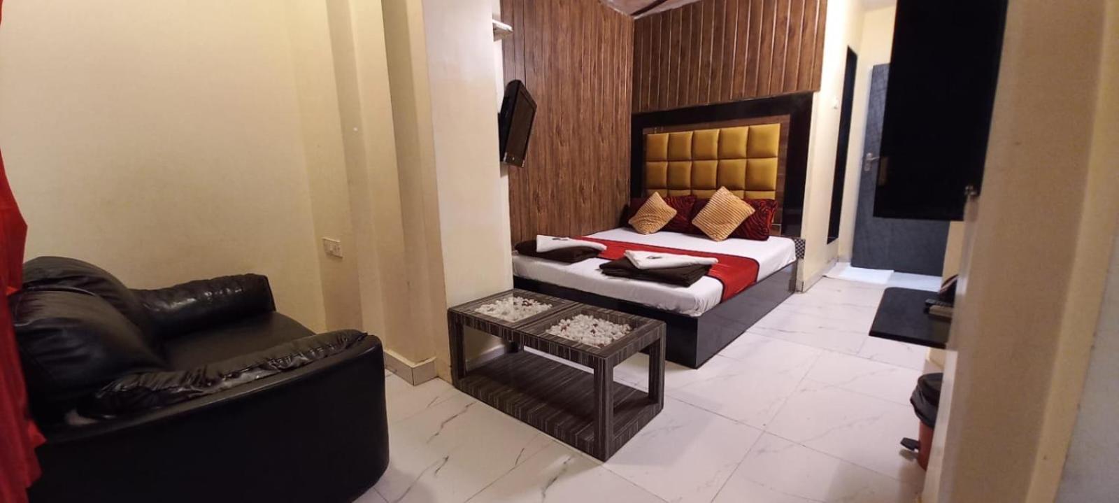 Hotel Janata Mumbai Dış mekan fotoğraf